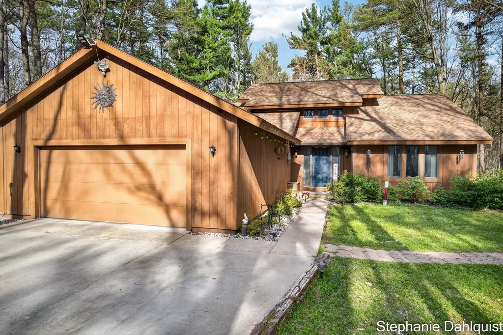 848 Scenic Drive Laketon Township MI 49445