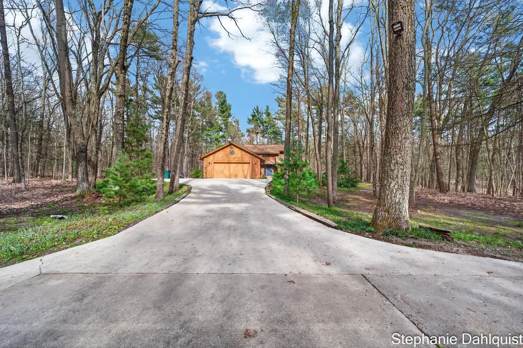 848 Scenic Drive Laketon Township MI 49445