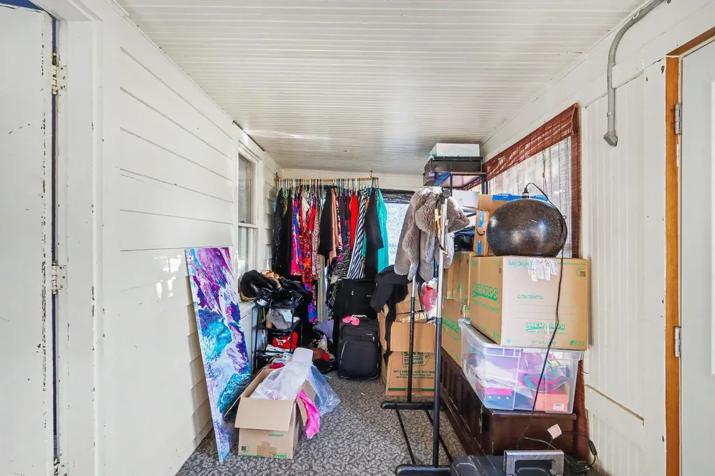 521 Gayle Avenue Kalamazoo Charter Township MI 49048