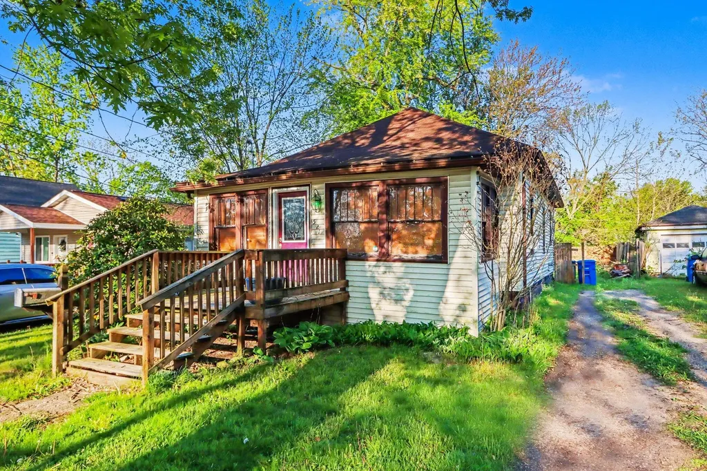 521 Gayle Avenue Kalamazoo Charter Township MI 49048