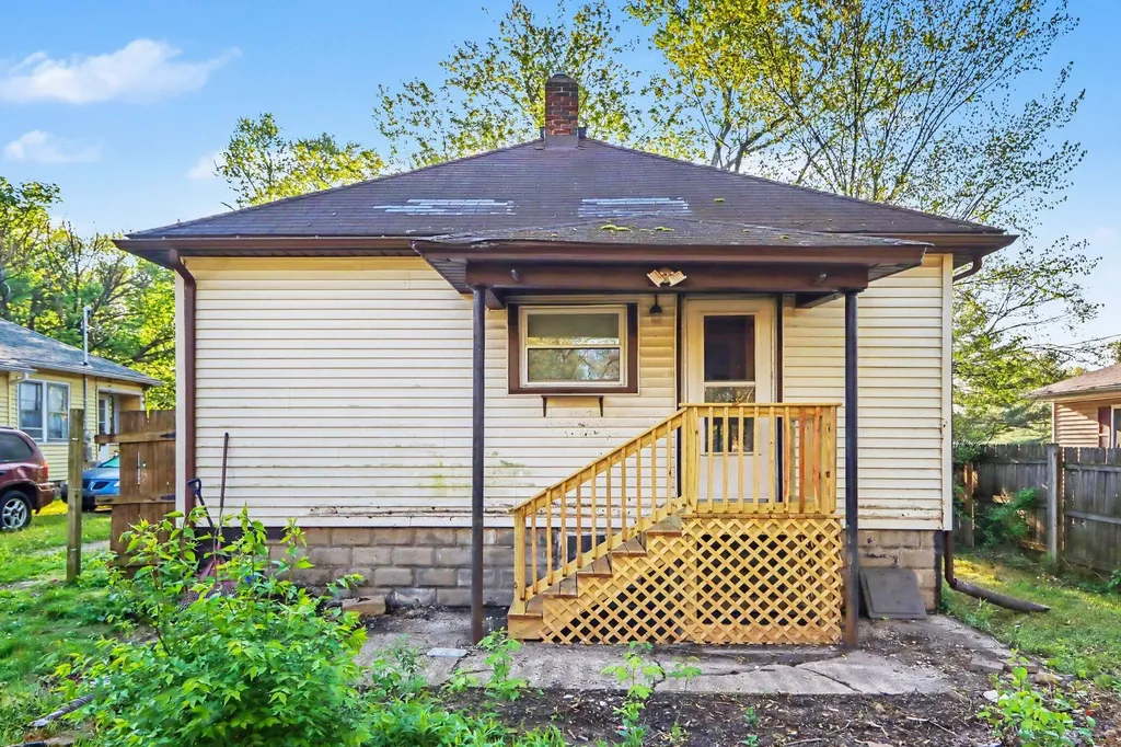 521 Gayle Avenue Kalamazoo Charter Township MI 49048