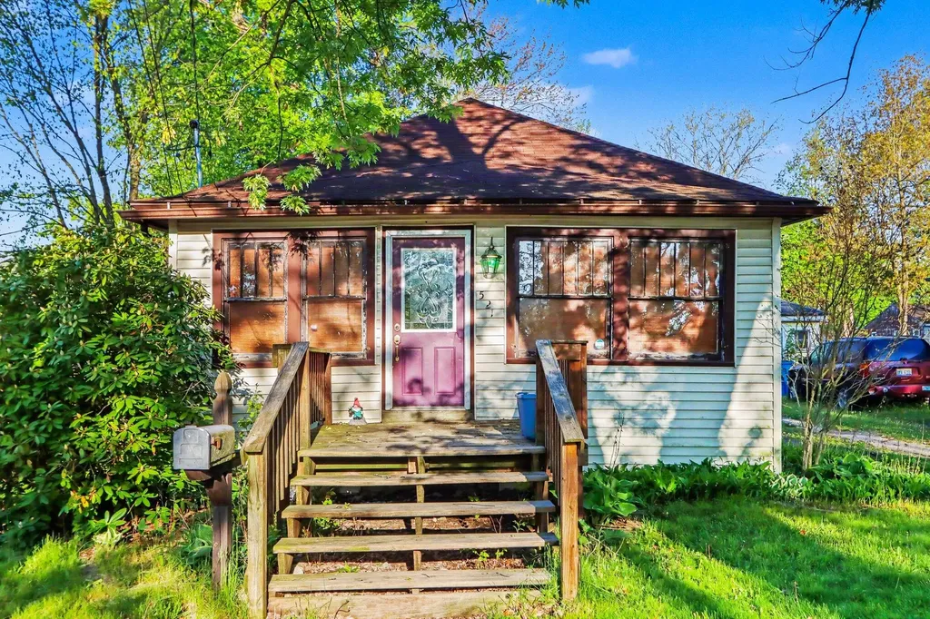 521 Gayle Avenue Kalamazoo Charter Township MI 49048
