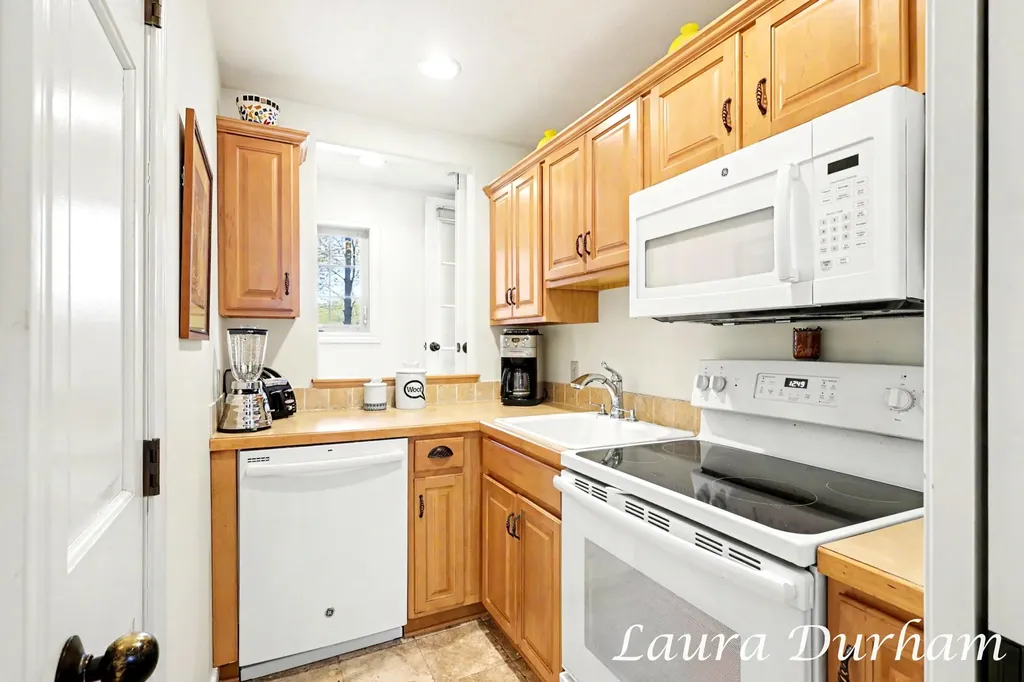 3636 Vienna Stras Street Laketown Township MI 49423