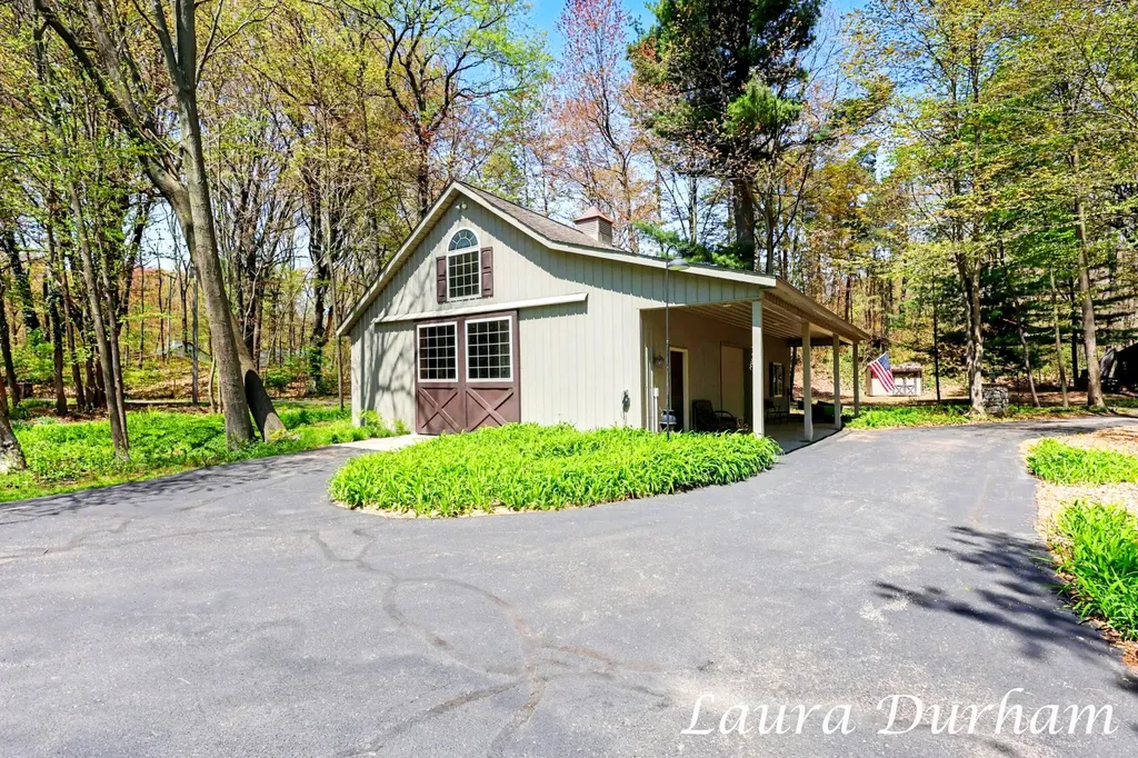3636 Vienna Stras Street Laketown Township MI 49423