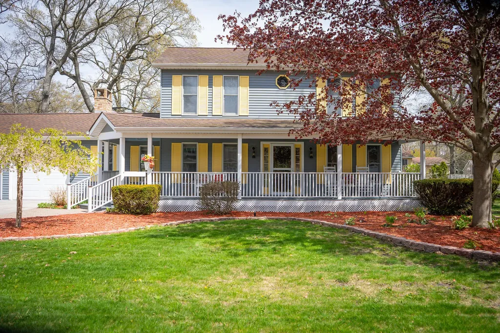 1086 Ivanhoe Drive Laketon Township MI 49445