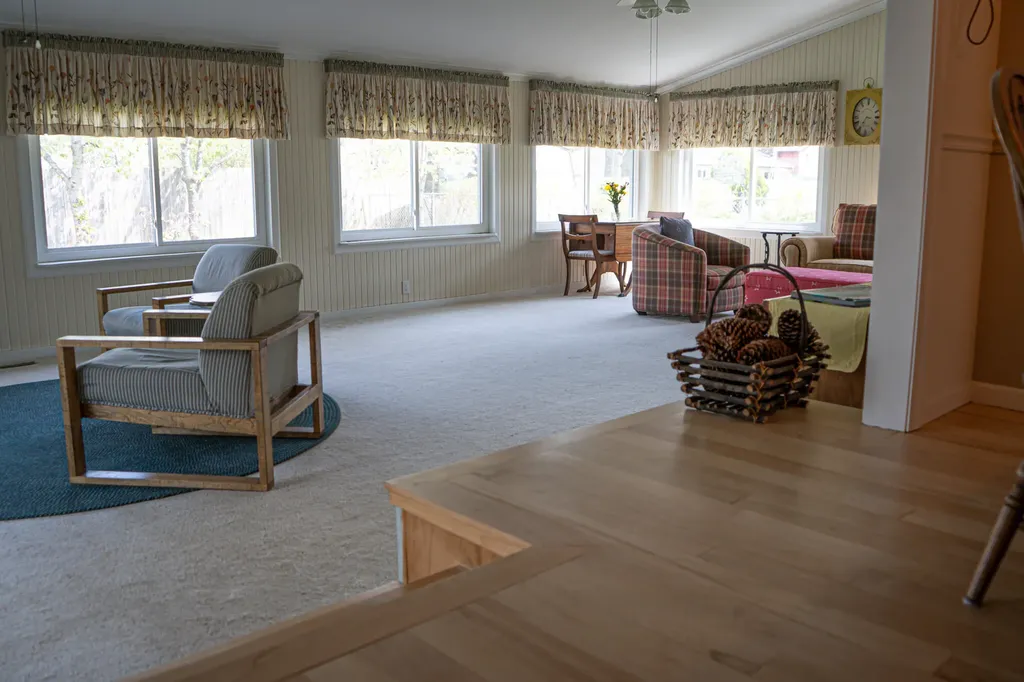 1086 Ivanhoe Drive Laketon Township MI 49445