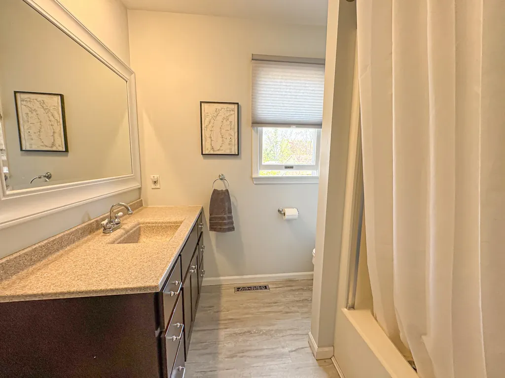 1086 Ivanhoe Drive Laketon Township MI 49445
