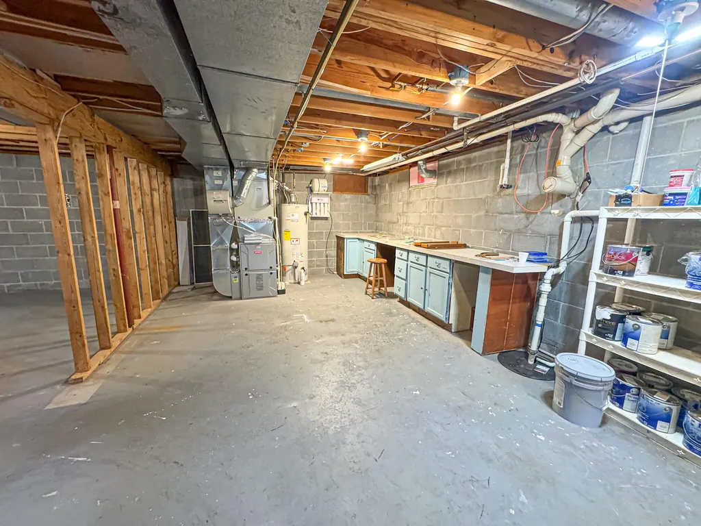 1086 Ivanhoe Drive Laketon Township MI 49445