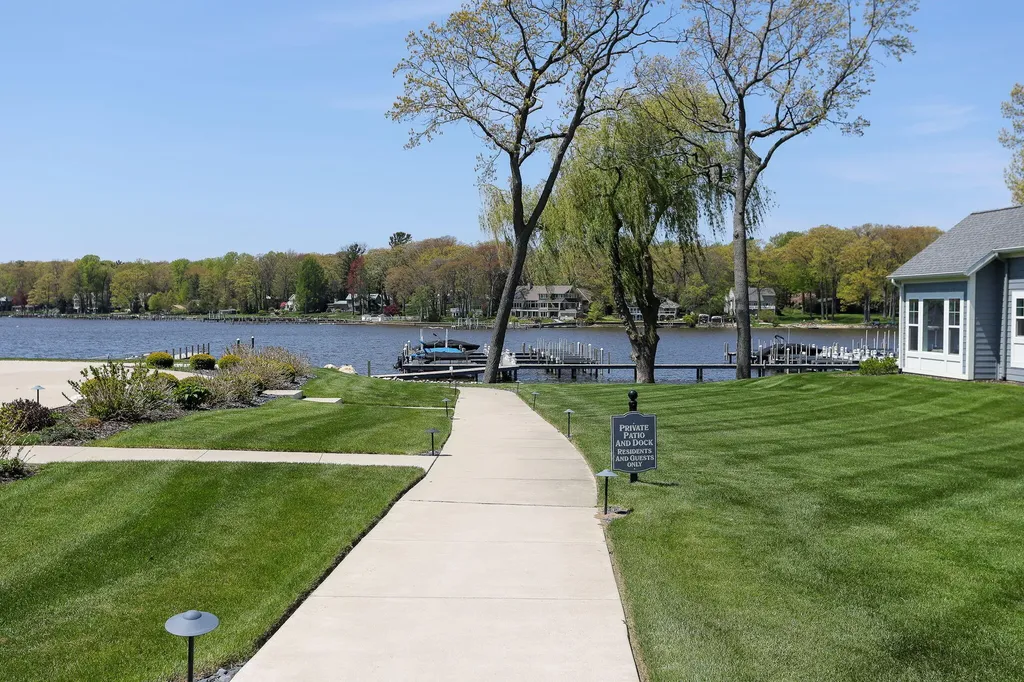 152 Jeans Meadow Court Park Township MI 49424