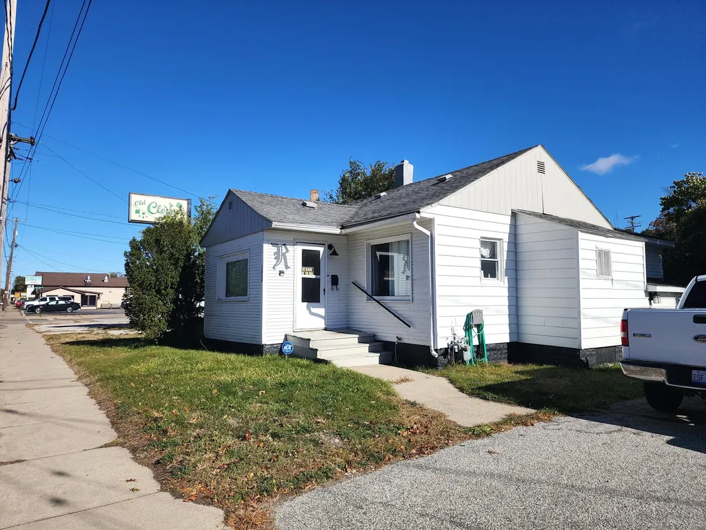 1616 S Getty Street Muskegon City MI 49442