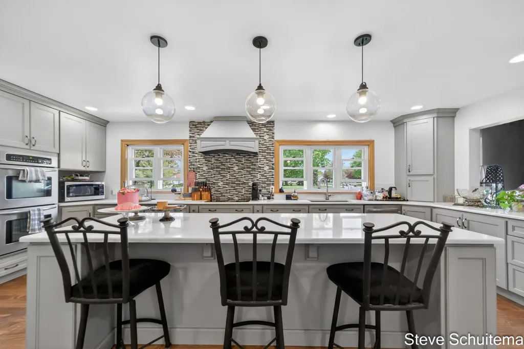3109 S Bluff Court Hudsonville City MI 49426