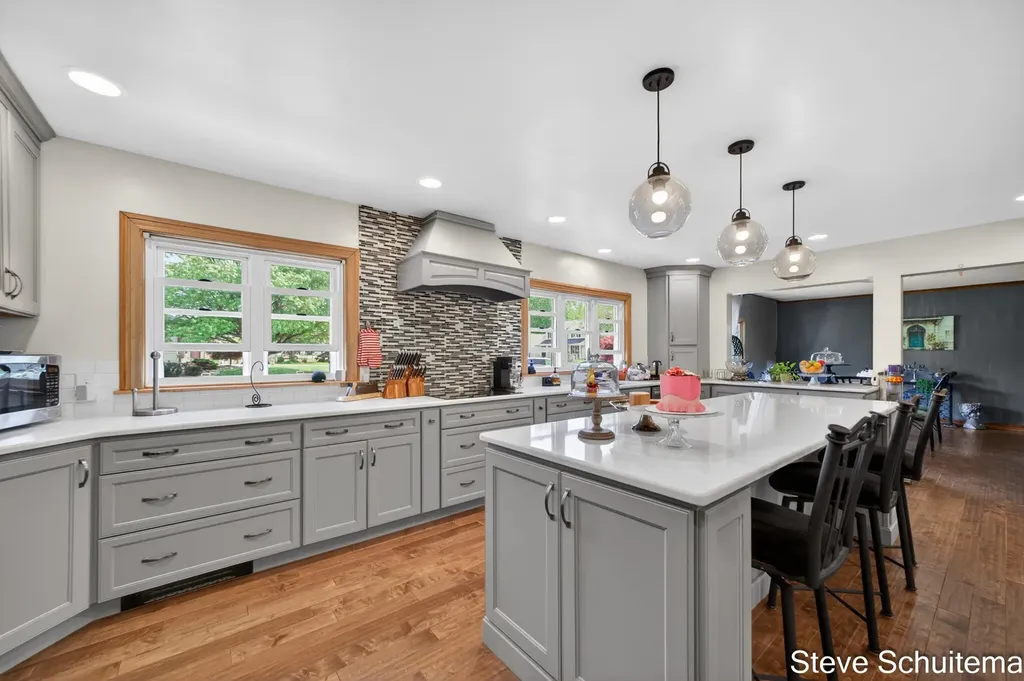 3109 S Bluff Court Hudsonville City MI 49426