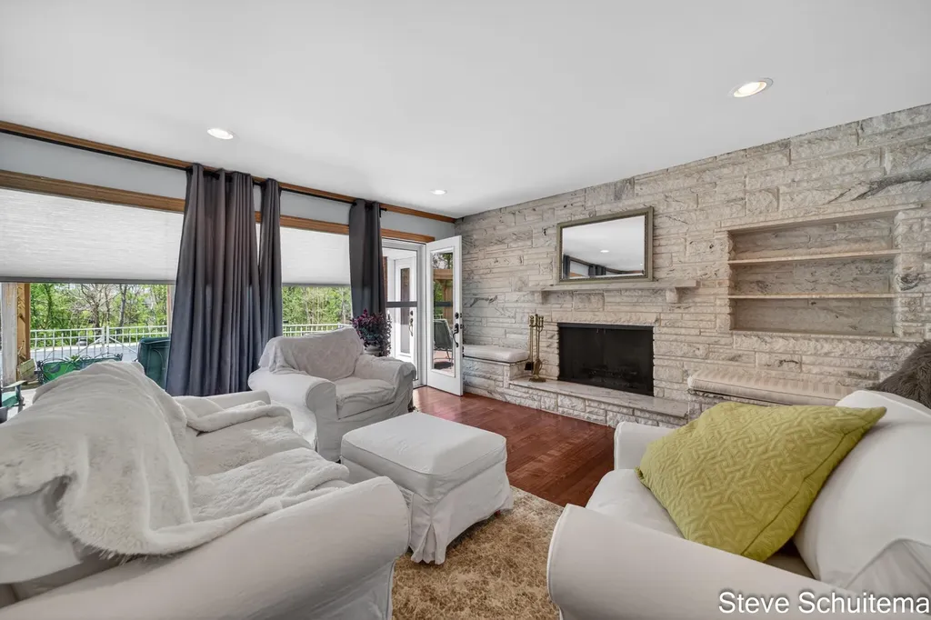 3109 S Bluff Court Hudsonville City MI 49426