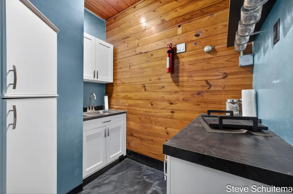 3109 S Bluff Court Hudsonville City MI 49426