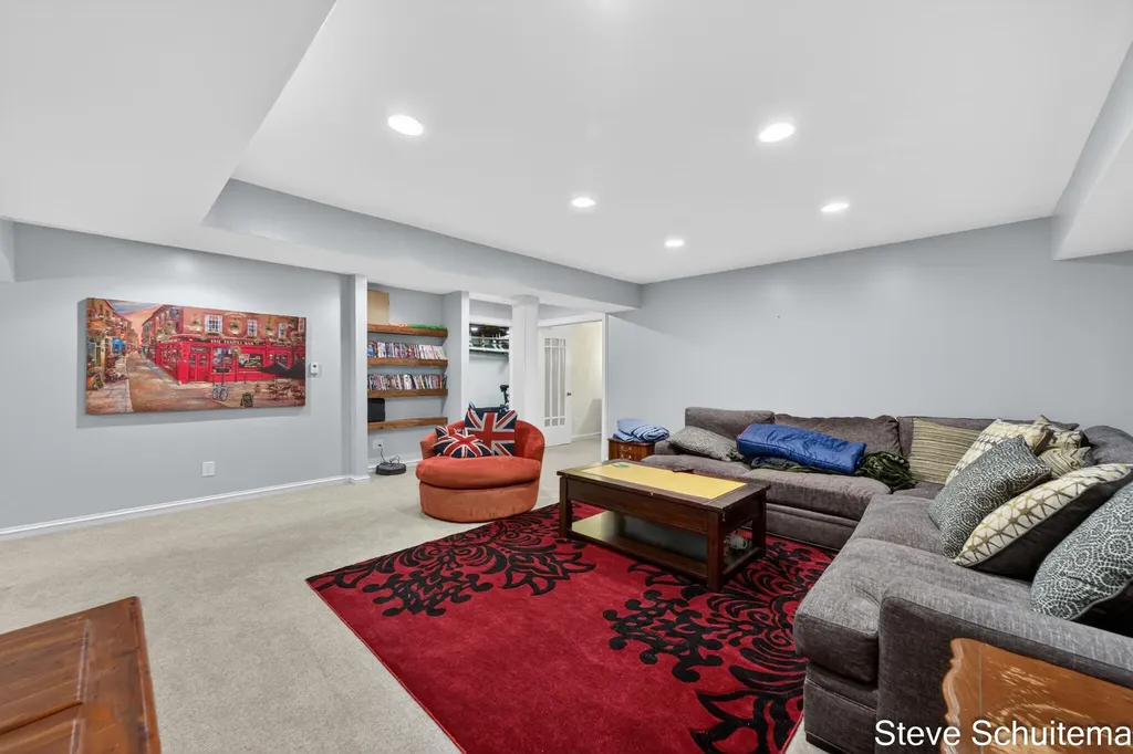 3109 S Bluff Court Hudsonville City MI 49426