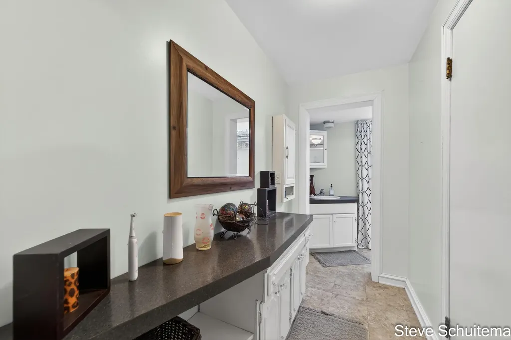 3109 S Bluff Court Hudsonville City MI 49426