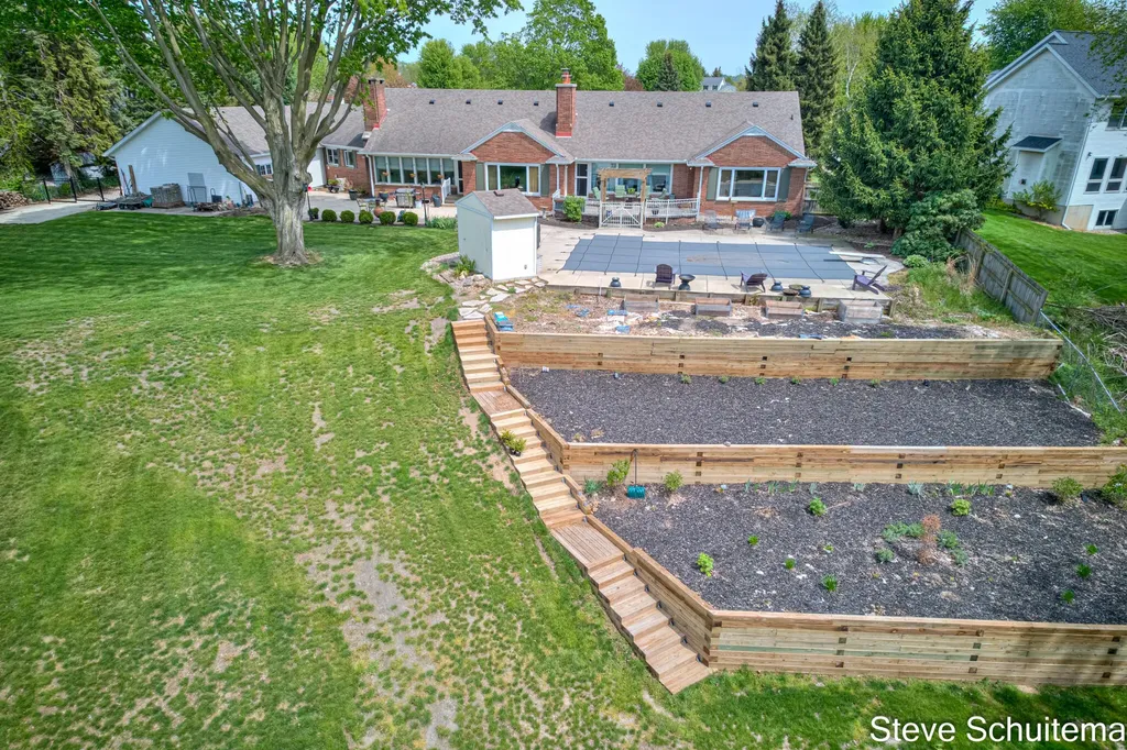 3109 S Bluff Court Hudsonville City MI 49426