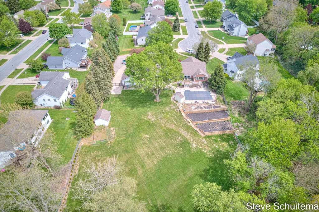 3109 S Bluff Court Hudsonville City MI 49426