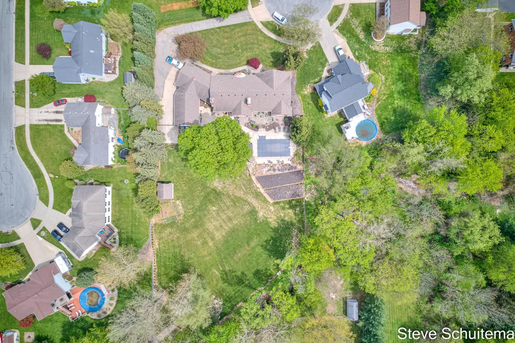 3109 S Bluff Court Hudsonville City MI 49426