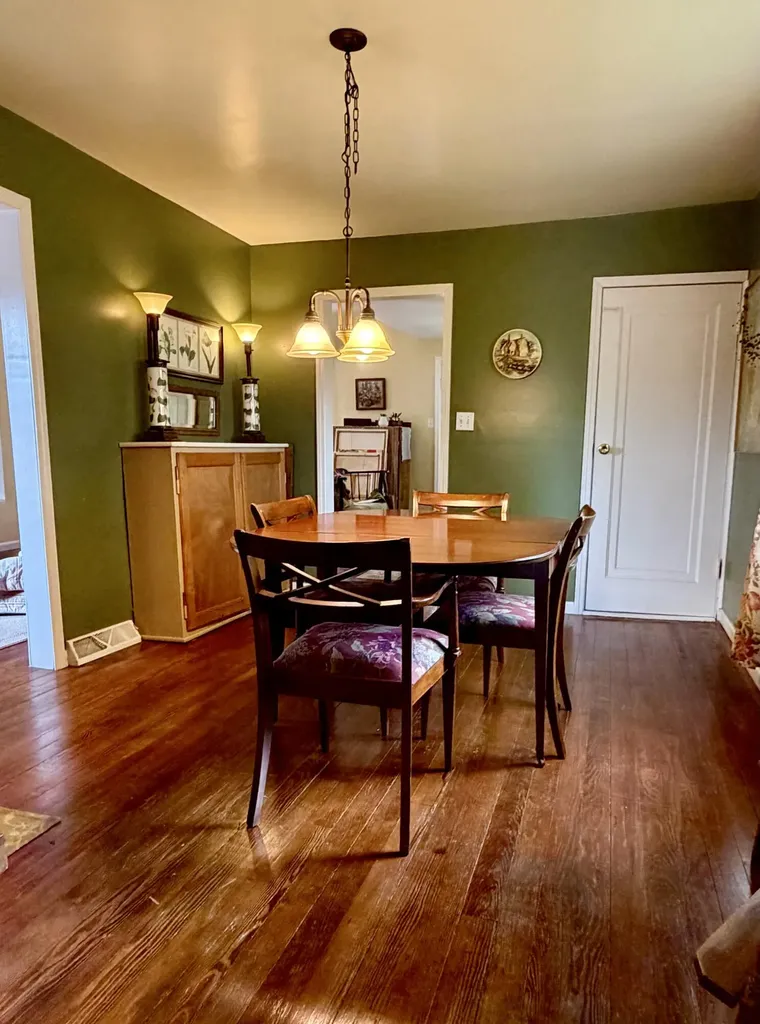 537 W Main Street Fennville City MI 49408