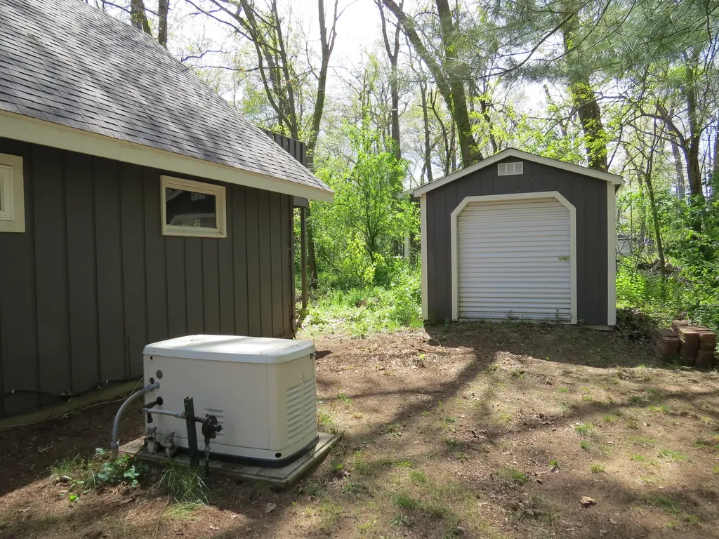 1812 Tomahawk Trail Valley Township MI 49010