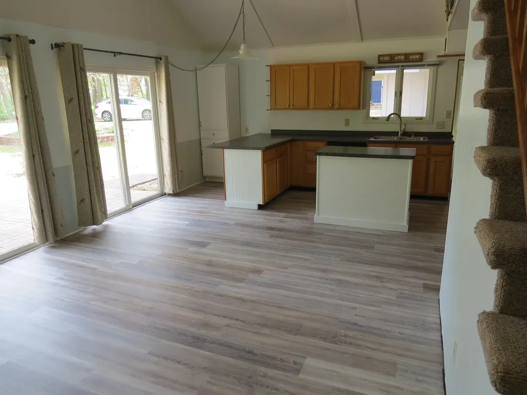 1812 Tomahawk Trail Valley Township MI 49010