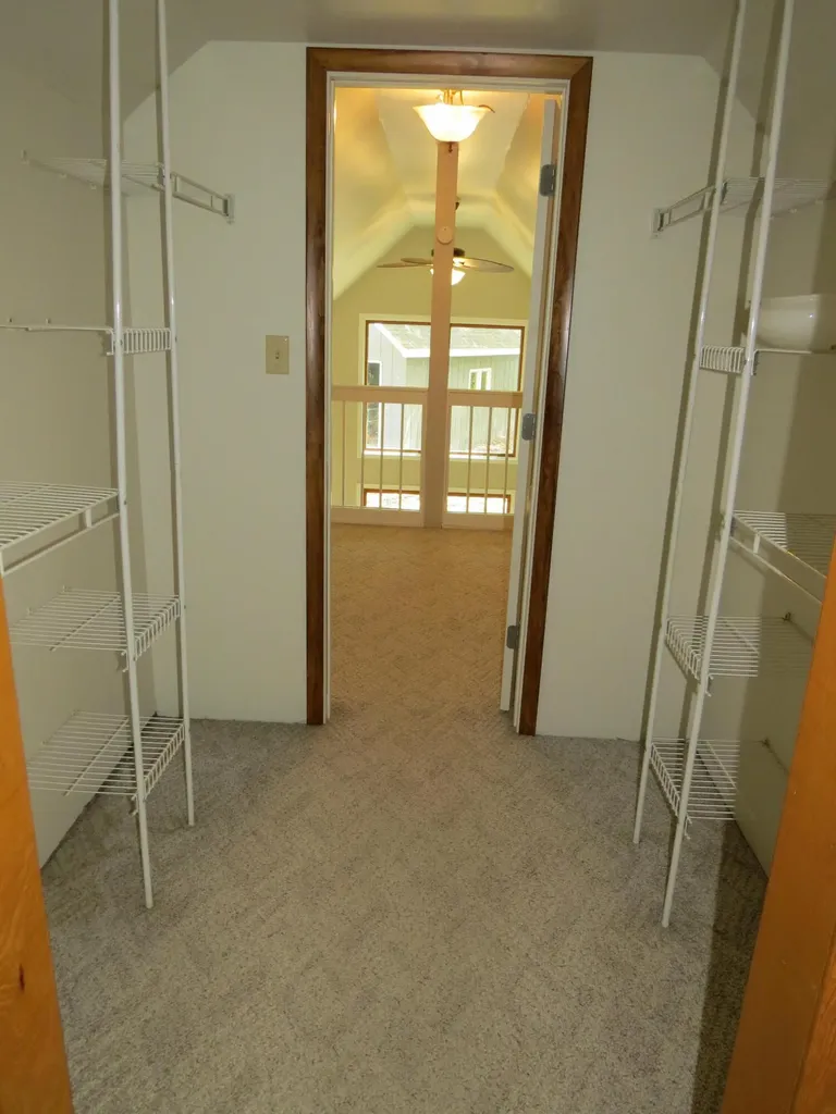 1812 Tomahawk Trail Valley Township MI 49010