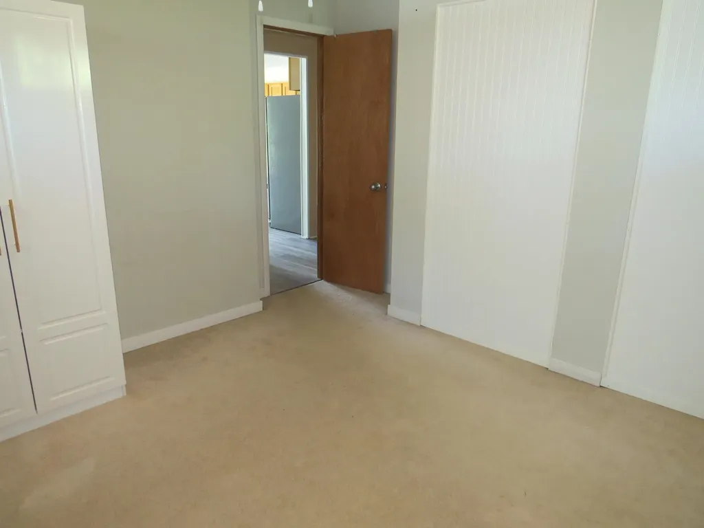 1812 Tomahawk Trail Valley Township MI 49010