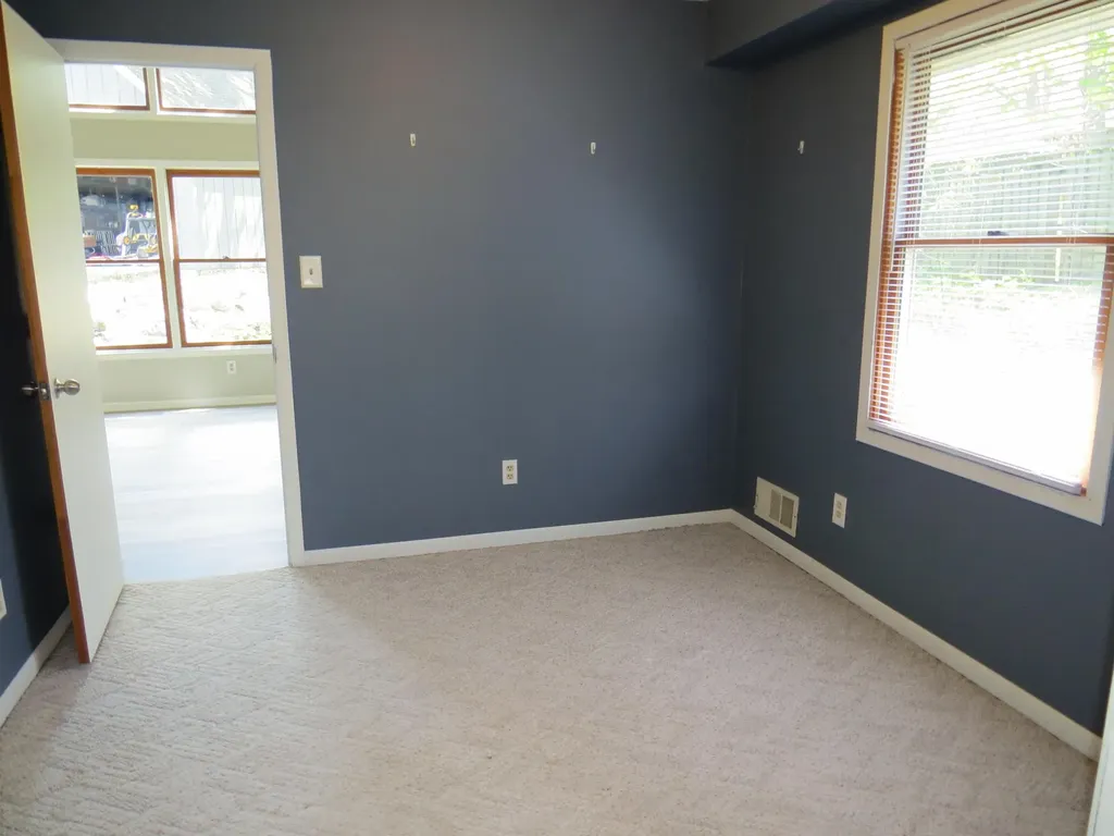 1812 Tomahawk Trail Valley Township MI 49010