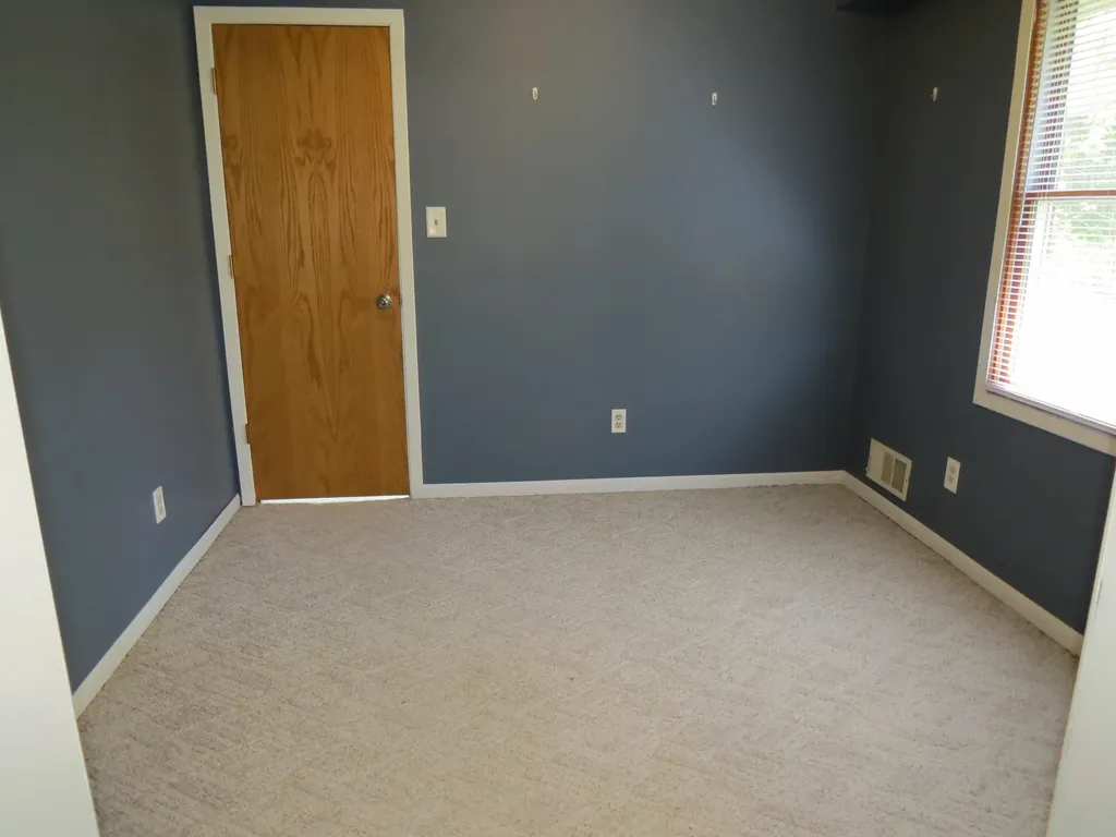1812 Tomahawk Trail Valley Township MI 49010