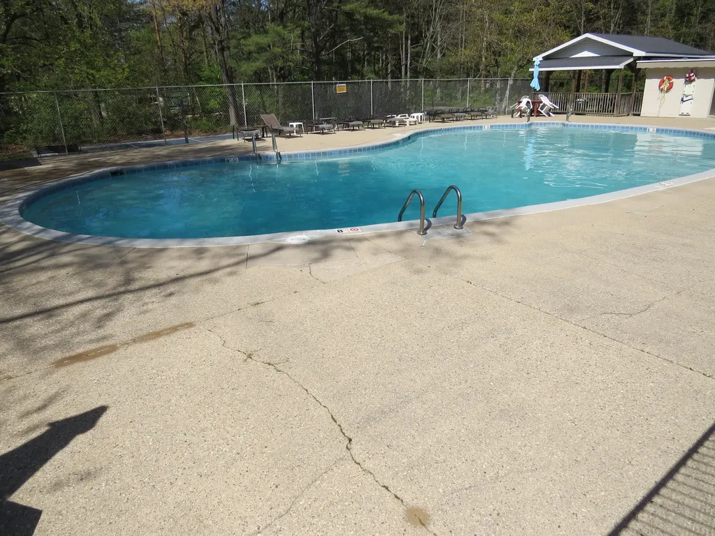 1812 Tomahawk Trail Valley Township MI 49010