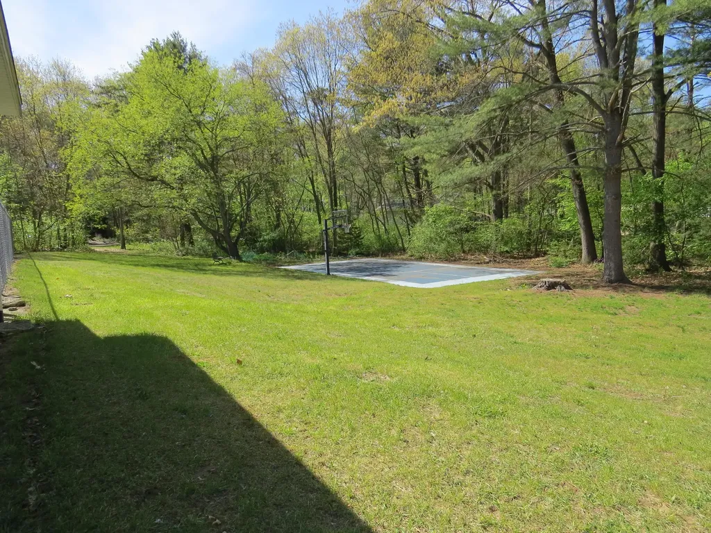 1812 Tomahawk Trail Valley Township MI 49010