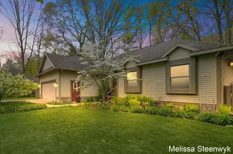 2740 Hittle Creek Drive Fruitport Charter Township MI 49415