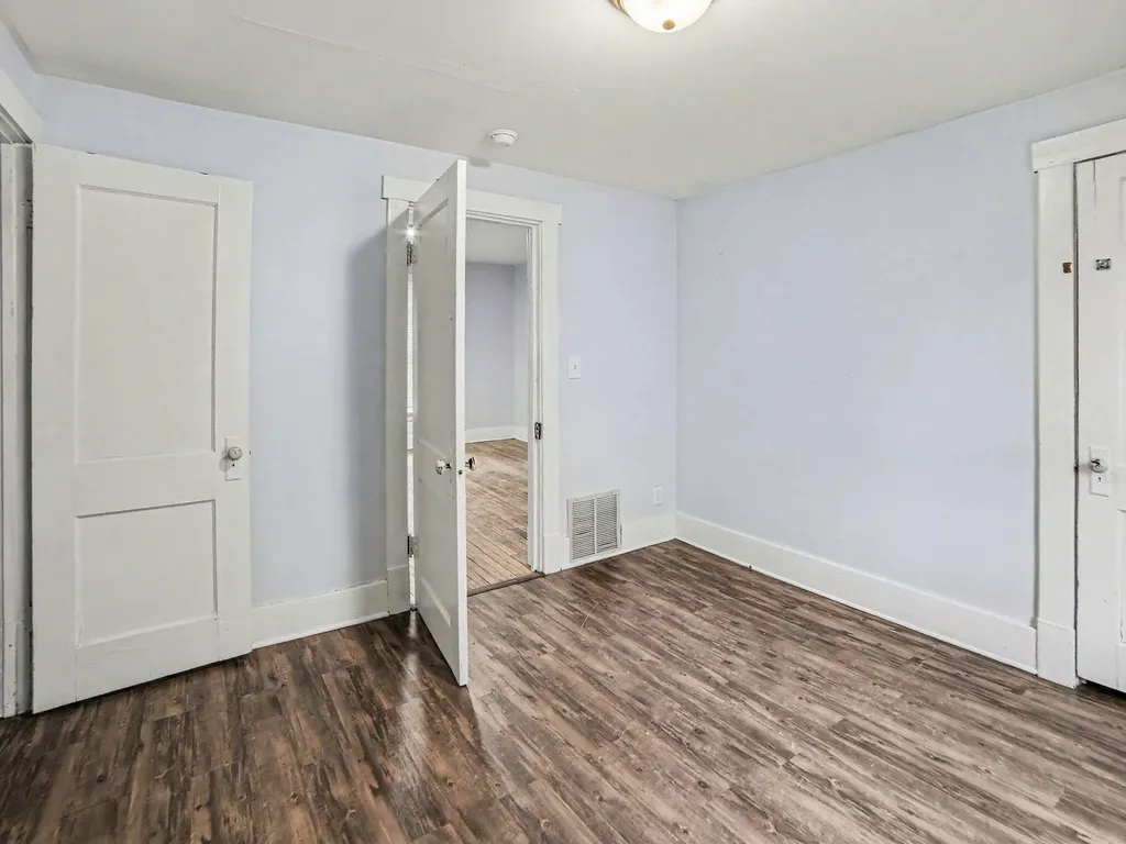 324 Merrill Avenue Muskegon City MI 49441