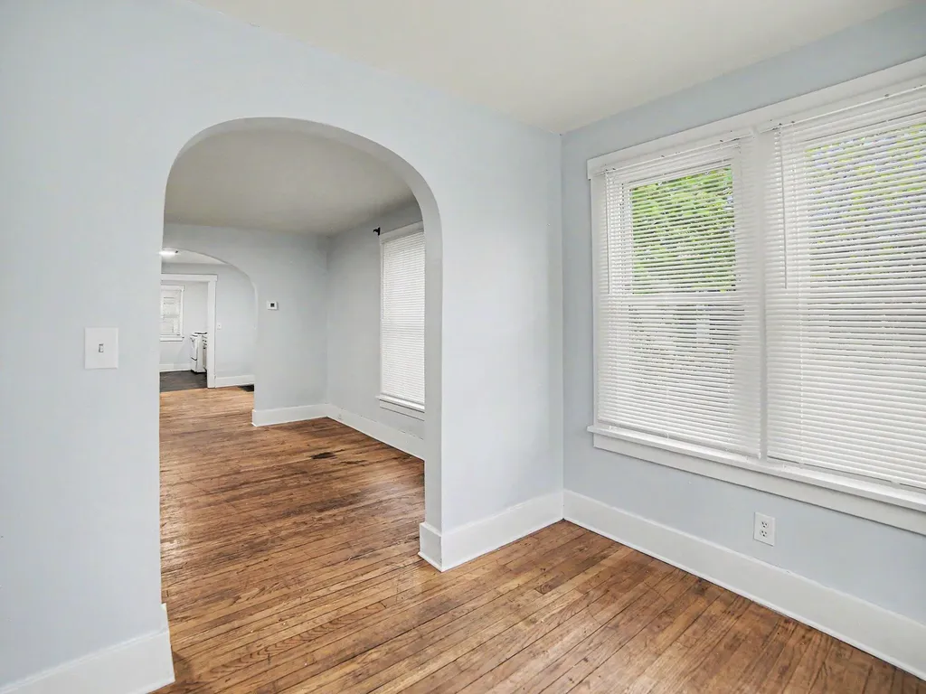 324 Merrill Avenue Muskegon City MI 49441