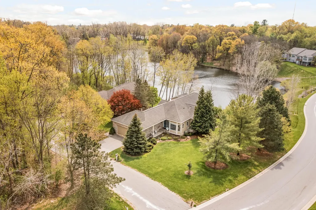 2166 Lamberton Creek Lane NE Grand Rapids City MI 49505