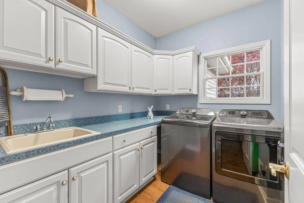 2166 Lamberton Creek Lane NE Grand Rapids City MI 49505