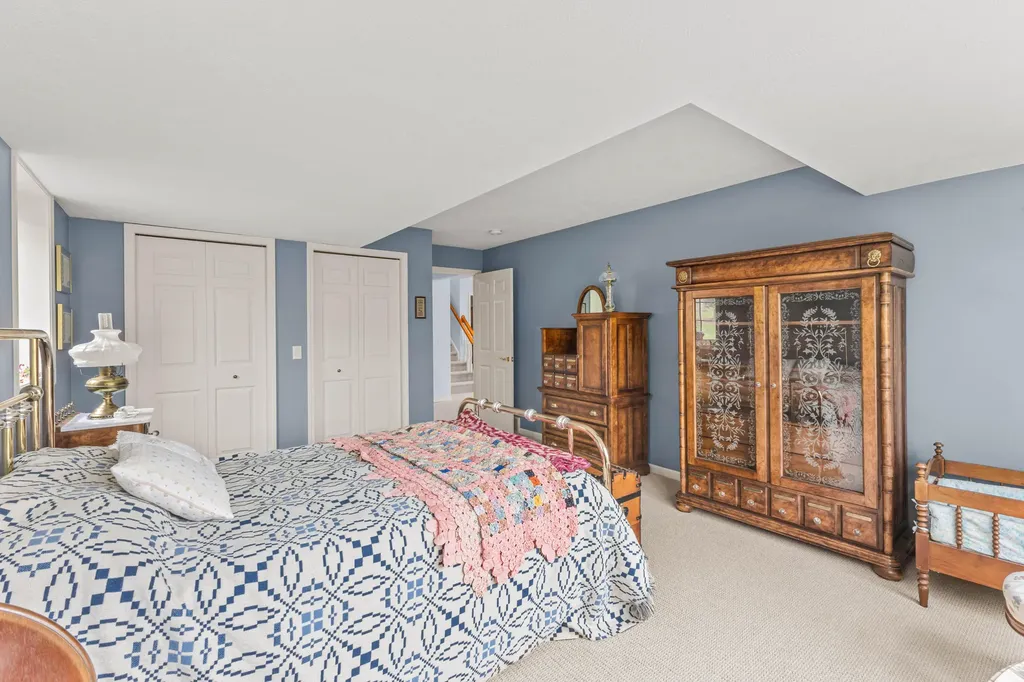 2166 Lamberton Creek Lane NE Grand Rapids City MI 49505