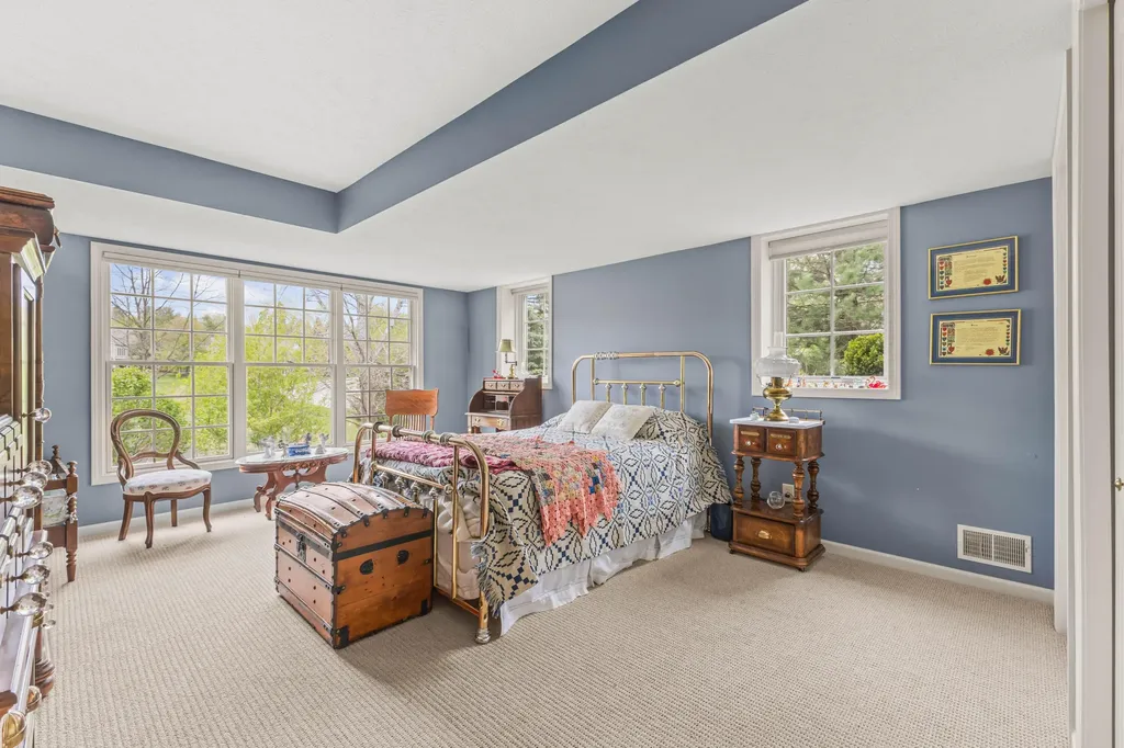 2166 Lamberton Creek Lane NE Grand Rapids City MI 49505
