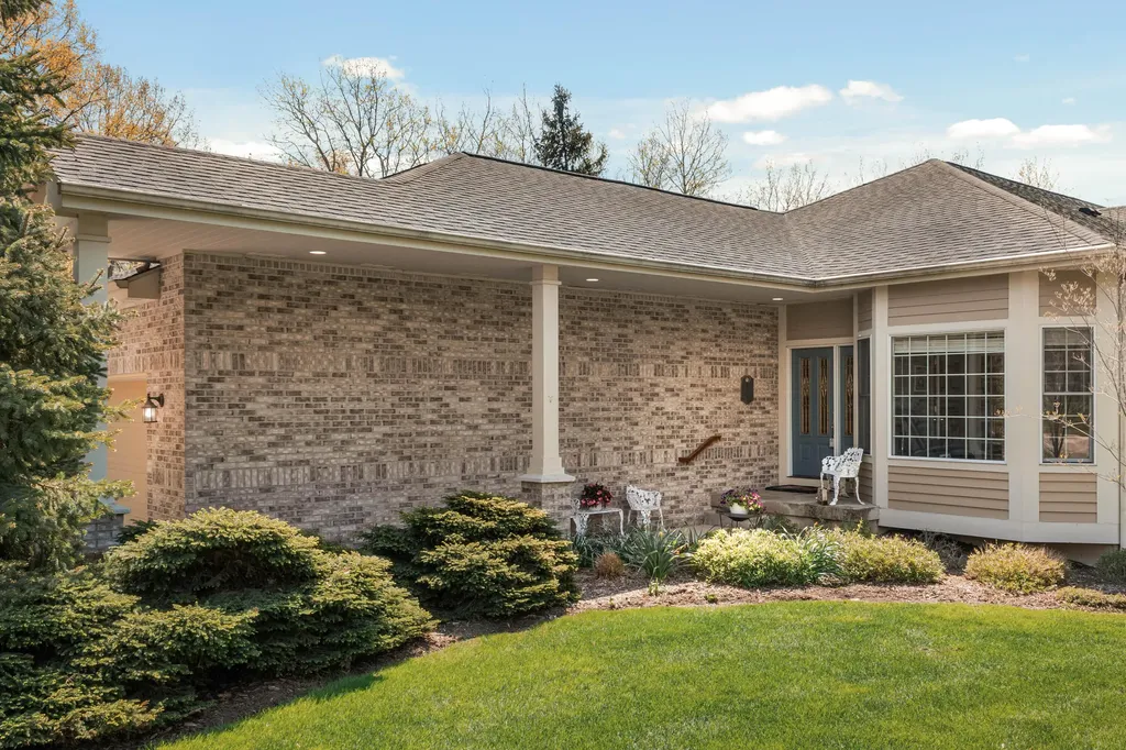 2166 Lamberton Creek Lane NE Grand Rapids City MI 49505
