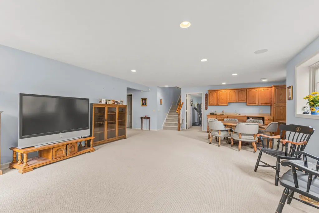 2166 Lamberton Creek Lane NE Grand Rapids City MI 49505