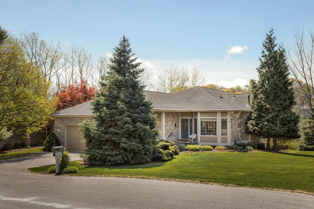 2166 Lamberton Creek Lane NE Grand Rapids City MI 49505