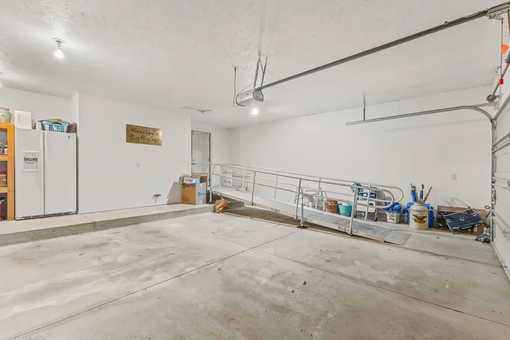 2166 Lamberton Creek Lane NE Grand Rapids City MI 49505