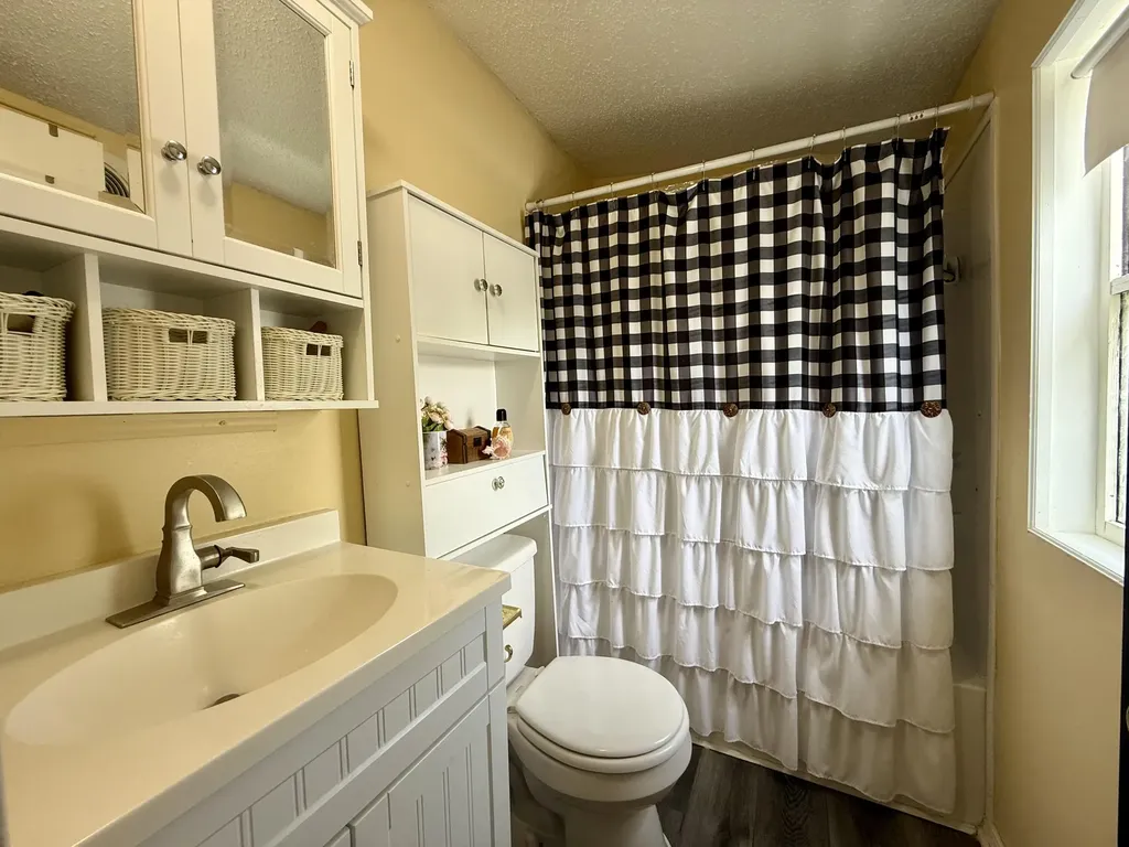 333 E Lakewood Boulevard Holland Charter Township MI 49424