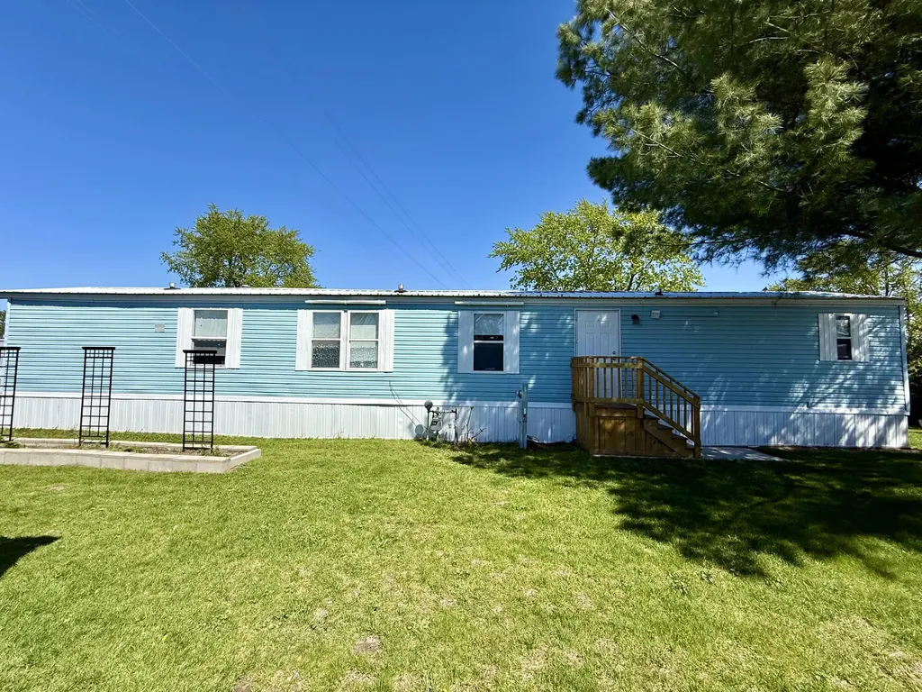 333 E Lakewood Boulevard Holland Charter Township MI 49424