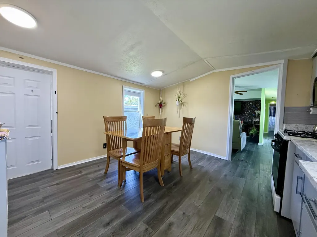 333 E Lakewood Boulevard Holland Charter Township MI 49424