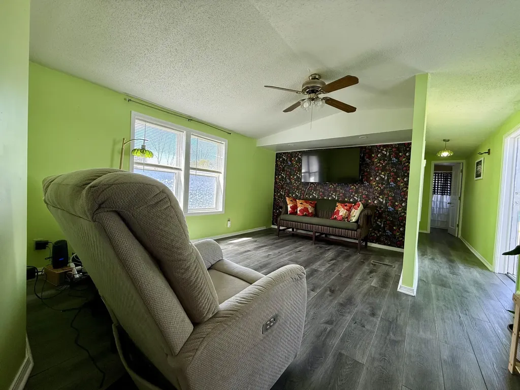 333 E Lakewood Boulevard Holland Charter Township MI 49424