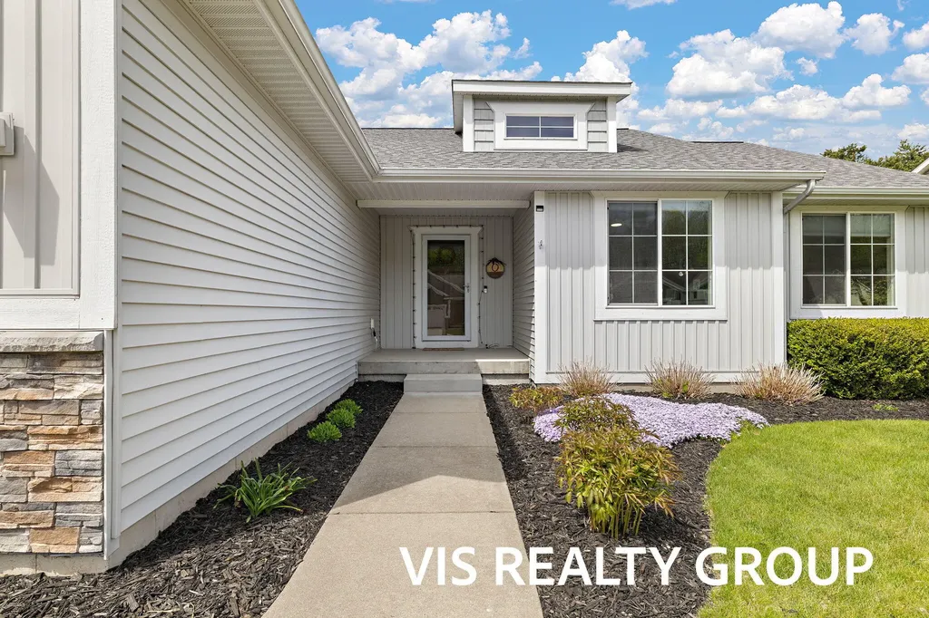 15265 Canterbury Lane Grand Haven Charter Township MI 49417