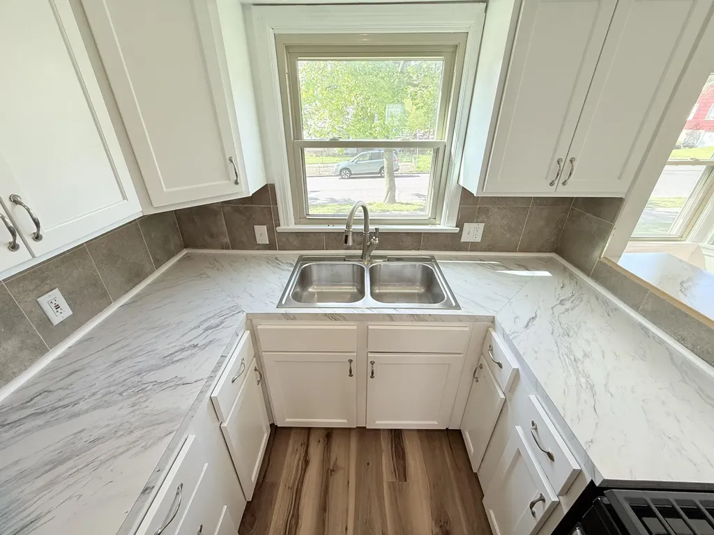 1350 Giddings Avenue SE Grand Rapids City MI 49506