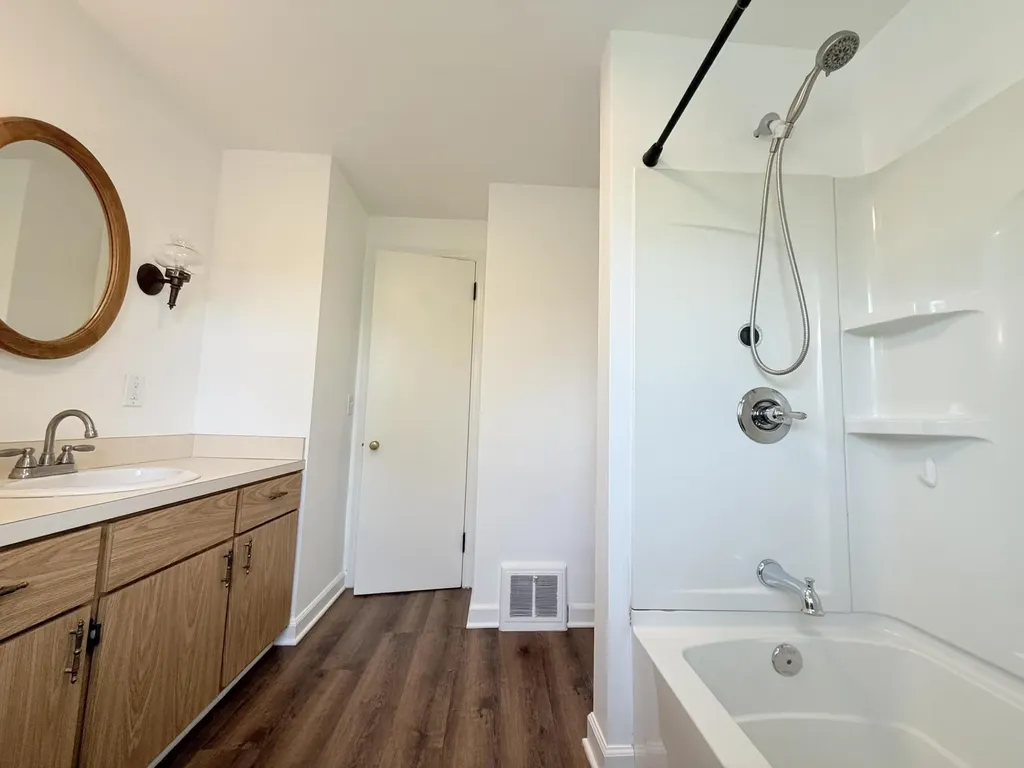 1350 Giddings Avenue SE Grand Rapids City MI 49506